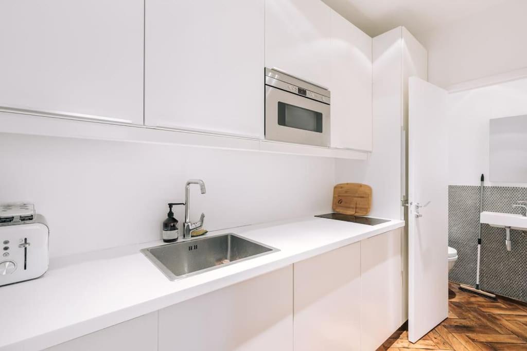 Bright Apartment In The 10Arr. - 4 People Paris Exteriör bild