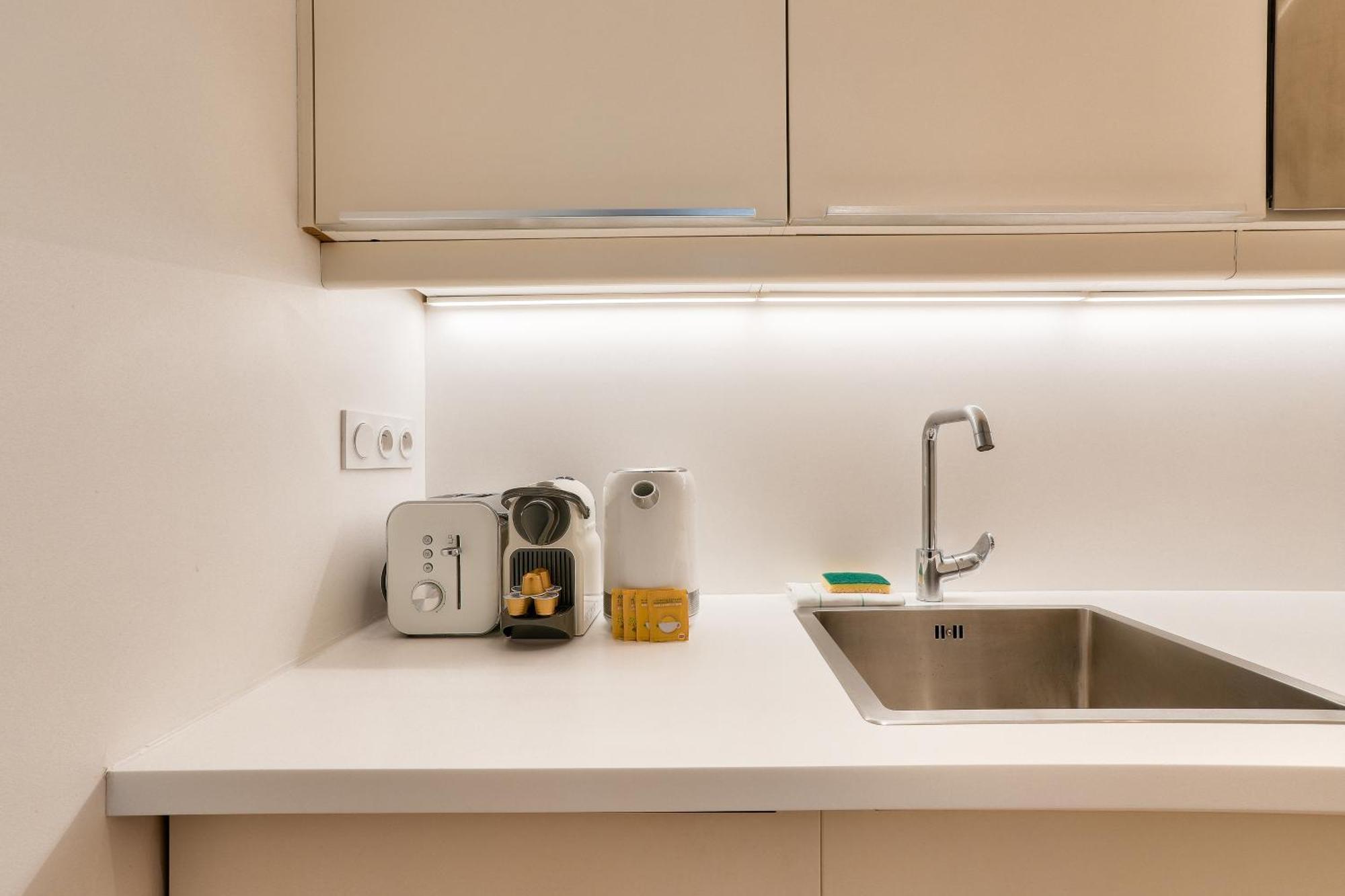 Bright Apartment In The 10Arr. - 4 People Paris Exteriör bild